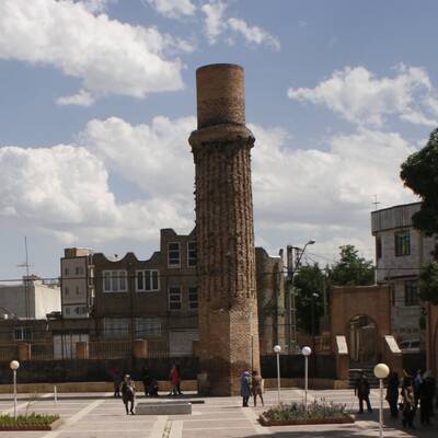 مقبرة شمس تبریزی